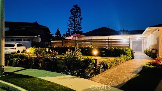 https://media.crmls.org/medias/849a5145-befe-4d36-b839-7be551cb083f.jpg?preset=X-Large