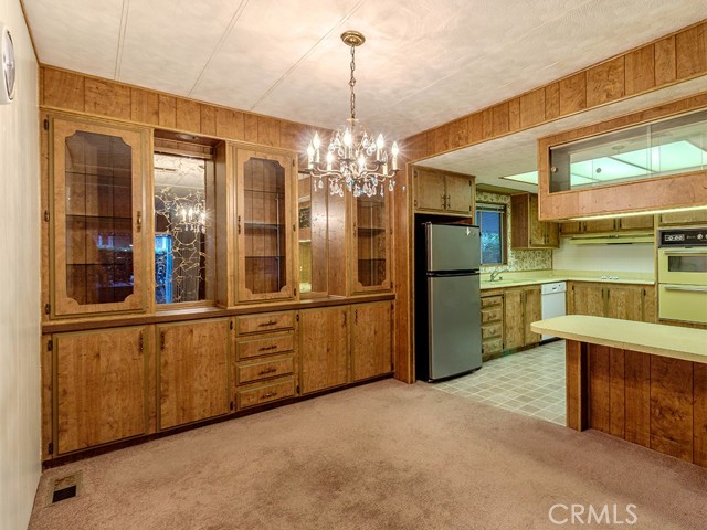 Detail Gallery Image 5 of 28 For 1420 Glengrove, Corona,  CA 92882 - 3 Beds | 2 Baths