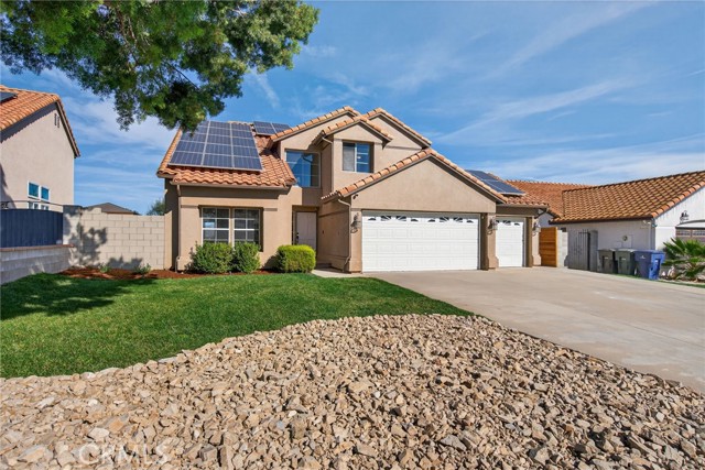 Detail Gallery Image 2 of 42 For 20646 Mesa Oak, Riverside,  CA 92508 - 4 Beds | 3 Baths