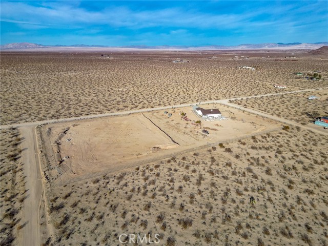 Detail Gallery Image 28 of 32 For 61975 La Brisa Dr, Joshua Tree,  CA 92252 - 3 Beds | 2/1 Baths