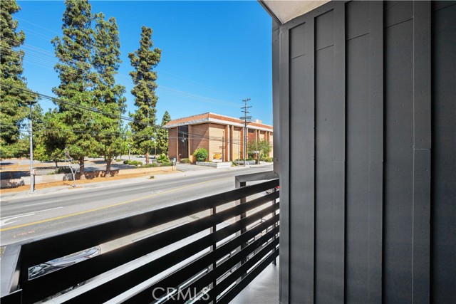 Detail Gallery Image 34 of 34 For 6700 Kester Ave #2,  Van Nuys,  CA 91405 - 5 Beds | 5 Baths