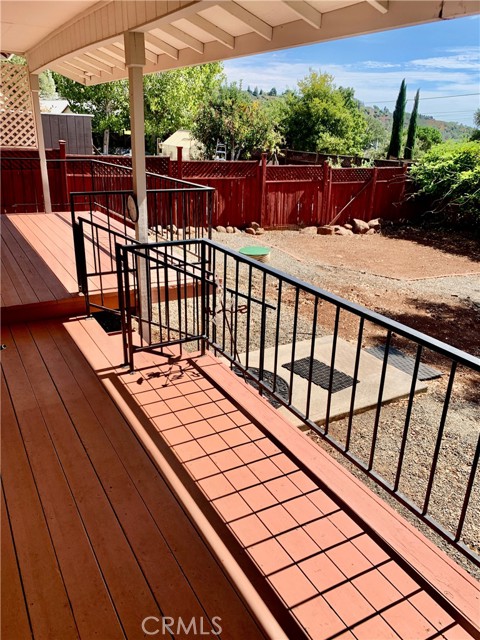 18427 Deer Hill, Hidden Valley Lake CA: https://media.crmls.org/medias/849bb9c5-2593-4ffc-9814-efa5db23d8b9.jpg