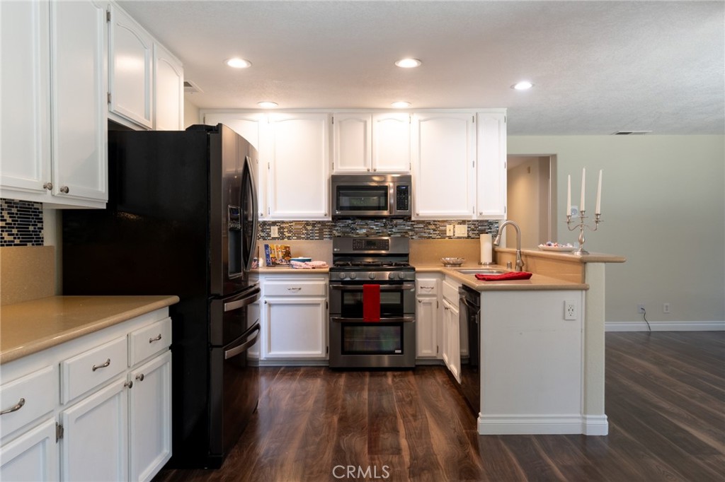 1280 Calle Ultimo - photo 18