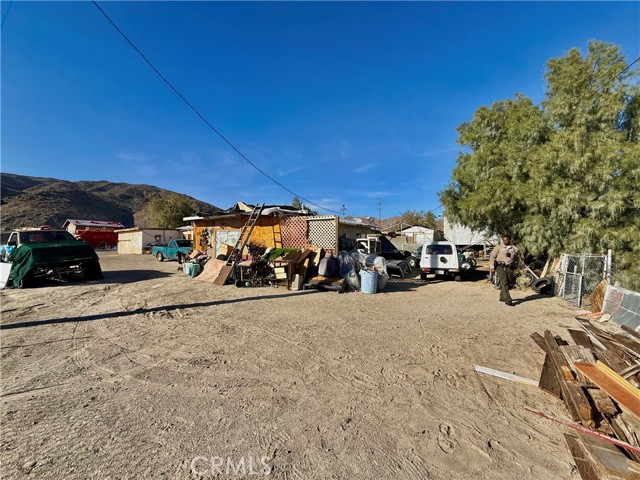 Detail Gallery Image 40 of 58 For 82449 1st St, Trona,  CA 93562 - 6 Beds | 3 Baths