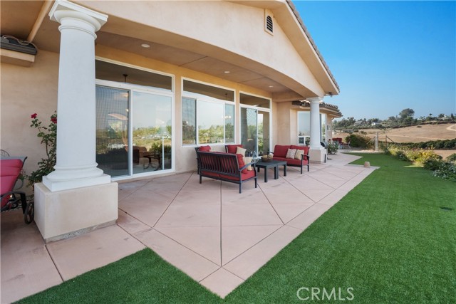 255 Puerta De Lomas, Fallbrook CA: https://media.crmls.org/medias/849e1c25-3667-4914-ace2-582c5216ea0e.jpg