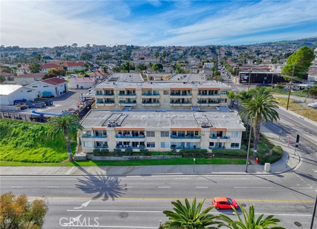 Detail Gallery Image 3 of 60 For 2222 S Mesa #14,  San Pedro,  CA 90731 - 3 Beds | 2/1 Baths