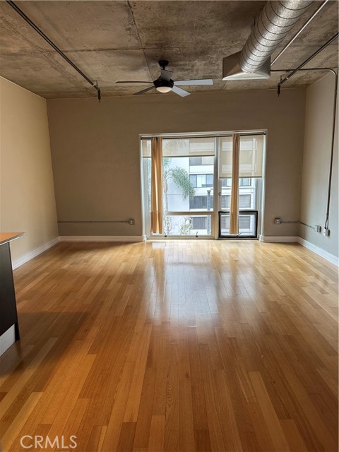 645 W 9th Street, Los Angeles CA: https://media.crmls.org/medias/849ef315-cec5-4113-8152-8cba57c35bb0.jpg