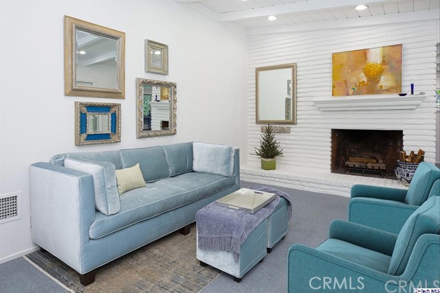 3 Bed Home for Sale in Encino, California