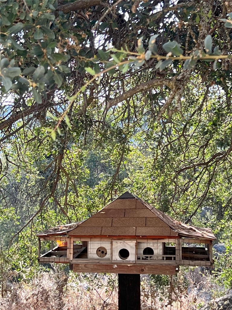 https://media.crmls.org/medias/849f97ac-9ccb-46fb-9ad1-4b0c1774ccb3.jpg?preset=X-Large