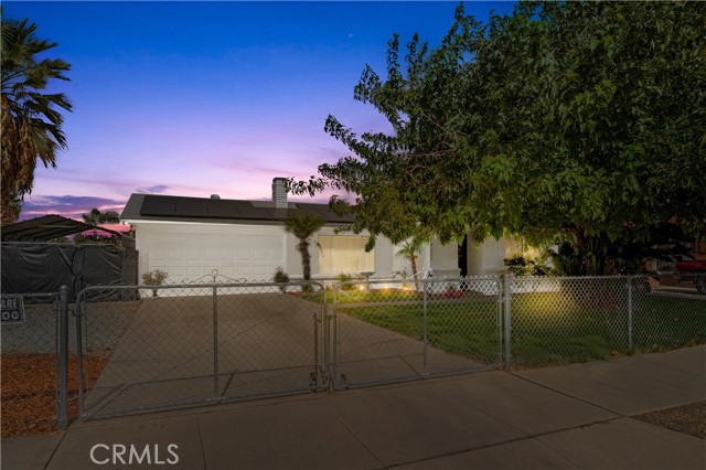 Detail Gallery Image 1 of 39 For 41304 Sequoia Ln, Hemet,  CA 92544 - 2 Beds | 2 Baths