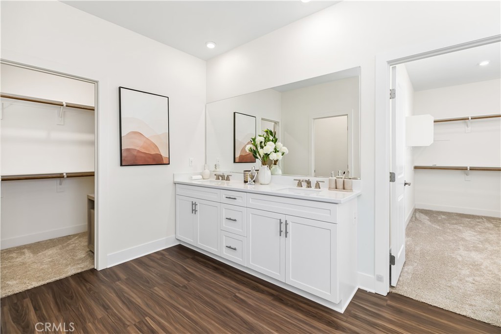 MLS #OC25112851 img 24