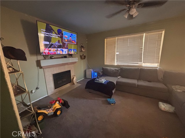 Detail Gallery Image 4 of 31 For 3652 Ash St, Lake Elsinore,  CA 92530 - 3 Beds | 2/1 Baths