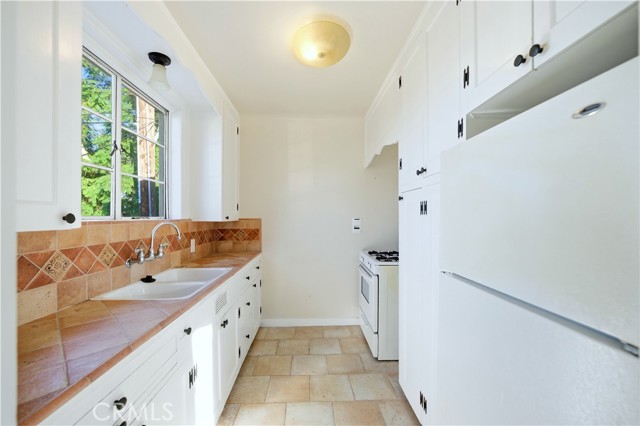 Detail Gallery Image 42 of 59 For 790 Santiago, Long Beach,  CA 90804 - 4 Beds | 4 Baths