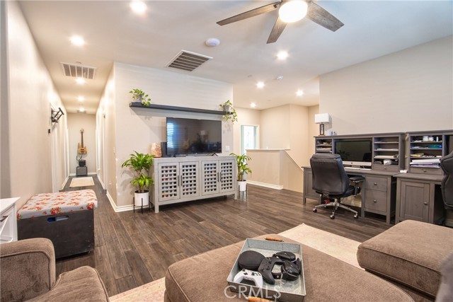 Detail Gallery Image 41 of 73 For 45668 Nora Cir, Temecula,  CA 92592 - 5 Beds | 4/1 Baths