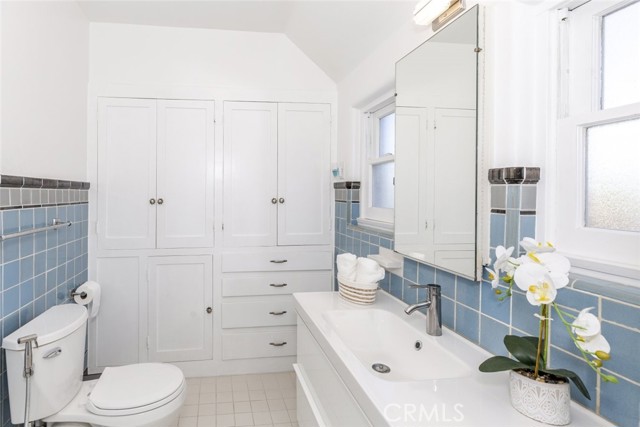 1640 Ard Eevin Avenue, Glendale CA: https://media.crmls.org/medias/84a2b6ed-db53-466b-9cec-7837b2b63fb2.jpg