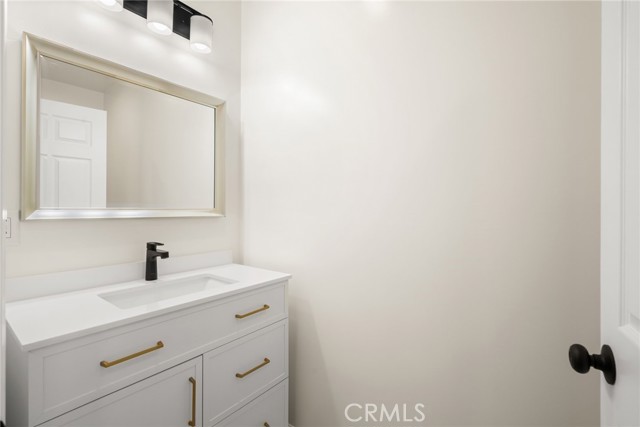 Detail Gallery Image 11 of 34 For 1523 Rock Glen Ave, Glendale,  CA 91205 - – Beds | – Baths