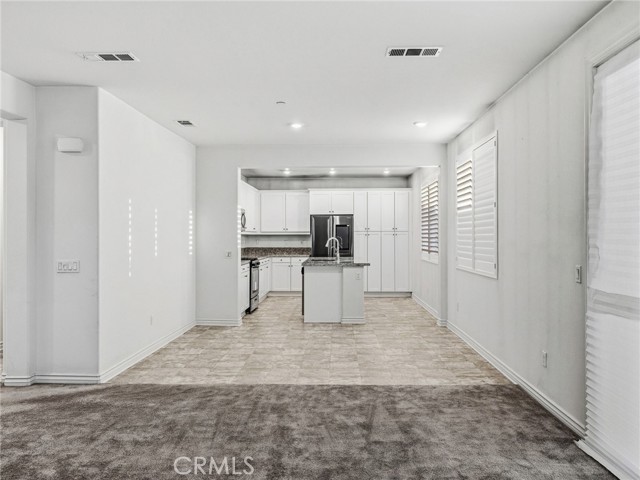 Detail Gallery Image 17 of 44 For 11254 Fisherman, Victorville,  CA 92392 - 5 Beds | 3 Baths