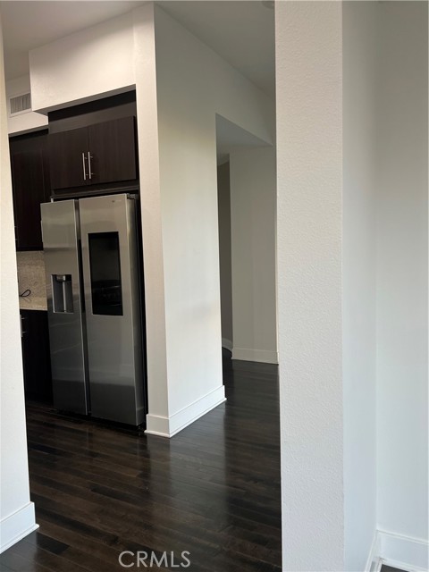 402 Rockefeller, Irvine CA: https://media.crmls.org/medias/84a31dc8-a6d2-4e44-8d5f-718daf5c9fe8.jpg