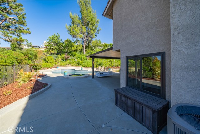 5347 E Big Sky Lane, Anaheim Hills CA: https://media.crmls.org/medias/84a42f36-0620-4469-ae59-e386890ea2b0.jpg