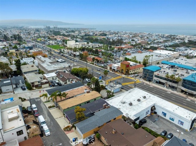 1617 Raymond Avenue, Hermosa Beach, California 90254, 3 Bedrooms Bedrooms, ,2 BathroomsBathrooms,Residential,For Sale,Raymond,SB24215419