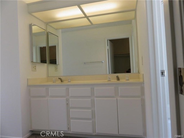 2931 Plaza Del Amo, Torrance CA: https://media.crmls.org/medias/84a4a6a8-9a29-4a8e-b237-e2f05675f4cd.jpg