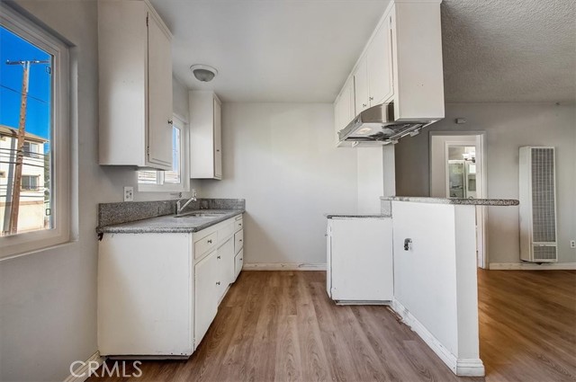 Detail Gallery Image 68 of 75 For 2122 E 10th St, Long Beach,  CA 90804 - – Beds | – Baths