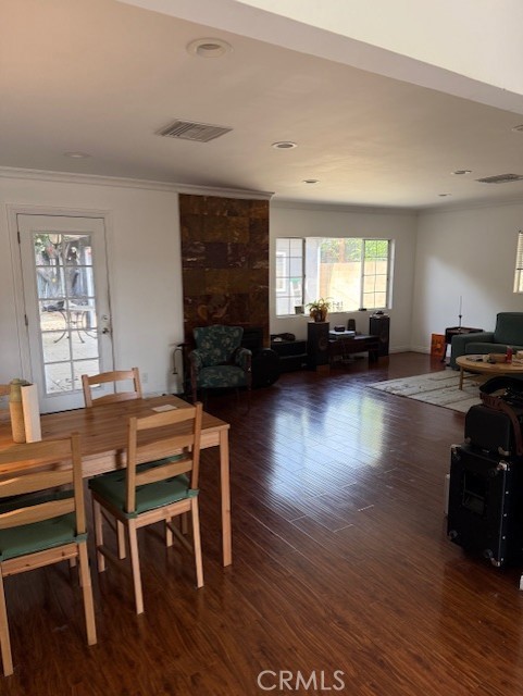 Detail Gallery Image 9 of 9 For 6527 Buffalo, Van Nuys,  CA 91401 - 3 Beds | 2 Baths