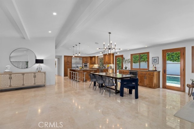 Detail Gallery Image 8 of 52 For 364 via Almar, Palos Verdes Estates,  CA 90274 - 5 Beds | 3/1 Baths