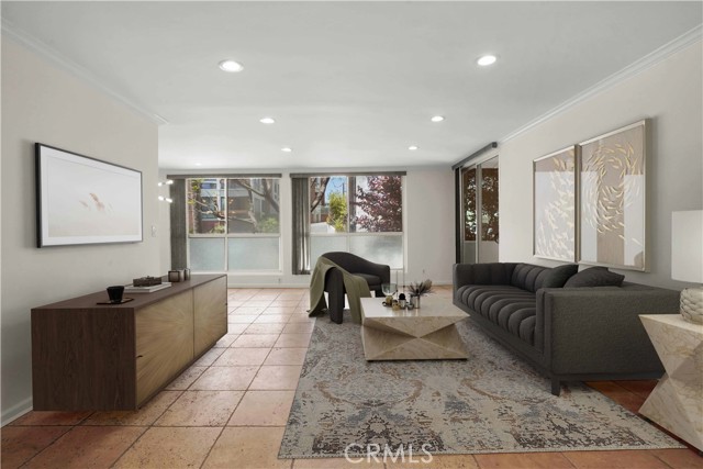 11970 Montana Avenue, Brentwood CA: https://media.crmls.org/medias/84a77de7-c72a-4096-8bf7-fc01ff04c6d8.jpg