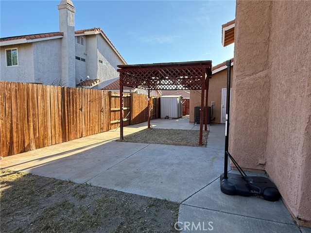 Detail Gallery Image 21 of 23 For 37509 Royal Ct, Palmdale,  CA 93552 - 4 Beds | 3 Baths