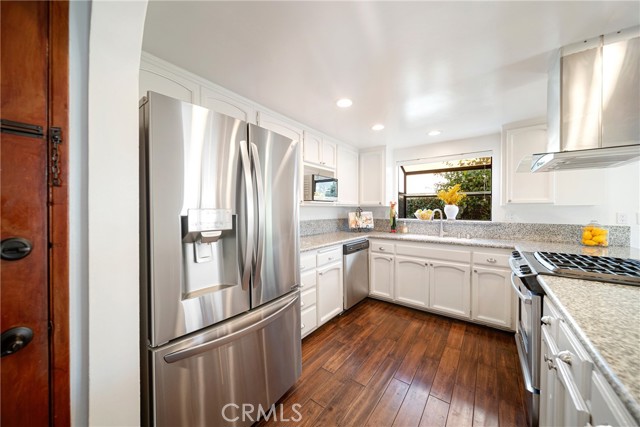 2012 Manhattan Beach Boulevard, Redondo Beach, California 90278, 2 Bedrooms Bedrooms, ,2 BathroomsBathrooms,Residential,For Sale,Manhattan Beach Boulevard,PV25192906