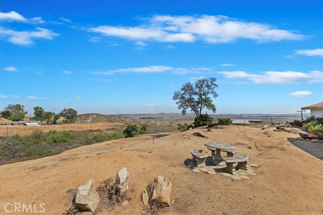 20061 Lounsberry Road, Perris CA: https://media.crmls.org/medias/84a840e0-0cae-4ab6-a332-7ce3376ee118.jpg