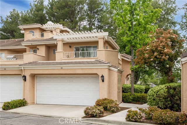 Detail Gallery Image 3 of 28 For 24009 Arroyo Park Dr #54,  Valencia,  CA 91355 - 2 Beds | 2/1 Baths
