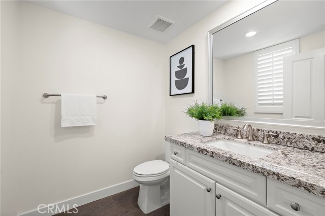 103 Aims, Irvine CA: https://media.crmls.org/medias/84a876de-9fbd-46e2-987b-6dee38305d49.jpg
