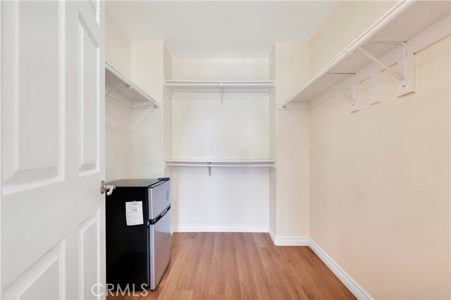 19017 Gault Street, Reseda CA: https://media.crmls.org/medias/84a89aea-74f6-4c23-b1d9-a5733137af88.jpg