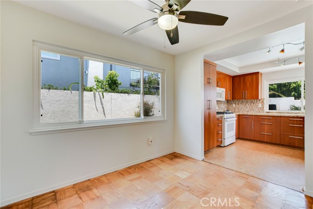 Detail Gallery Image 29 of 39 For 9561 Rockpoint Dr, Huntington Beach,  CA 92646 - 4 Beds | 2 Baths