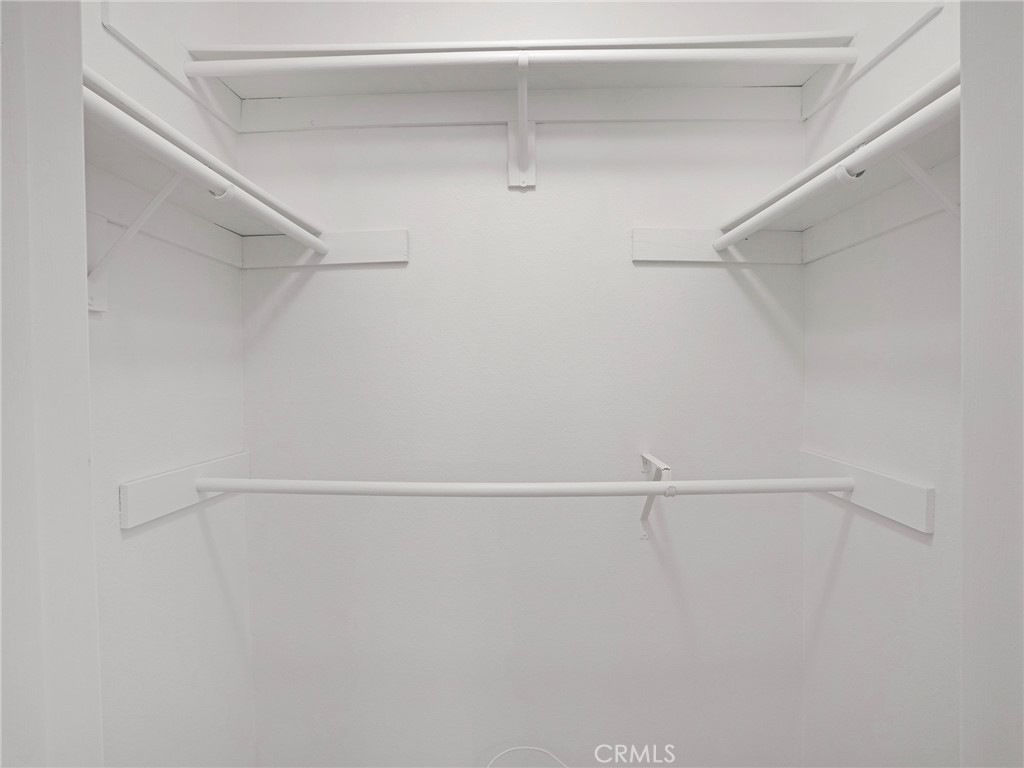 https://media.crmls.org/medias/84a914c2-28de-4661-beff-b45364a87f72.jpg?preset=X-Large