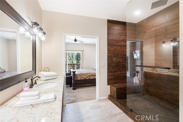 Detail Gallery Image 10 of 34 For 26845 Modoc Ln, Lake Arrowhead,  CA 92352 - 4 Beds | 3/1 Baths