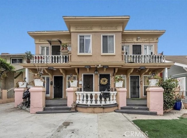 1236 W Martin Luther King Jr., Los Angeles CA: https://media.crmls.org/medias/84aa5bcd-28bf-45a0-8ff3-365589d29f6b.jpg