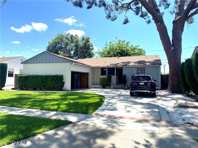 Detail Gallery Image 1 of 19 For 1212 W Oak Ave, Fullerton,  CA 92833 - 5 Beds | 2 Baths