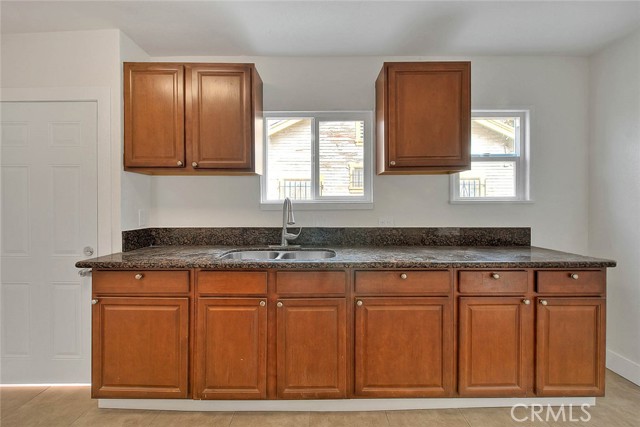 547 W 106th Street, Los Angeles CA: https://media.crmls.org/medias/84ab0b03-abd9-492b-aa99-0d47649e9310.jpg