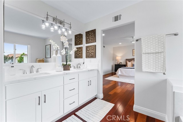 Detail Gallery Image 10 of 32 For 2 Washington, Irvine,  CA 92606 - 4 Beds | 2/1 Baths
