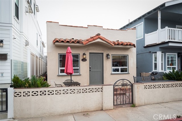 128 39th Street, Newport Beach, California 92663, ,Residential Income,For Sale,39th,OC21246428