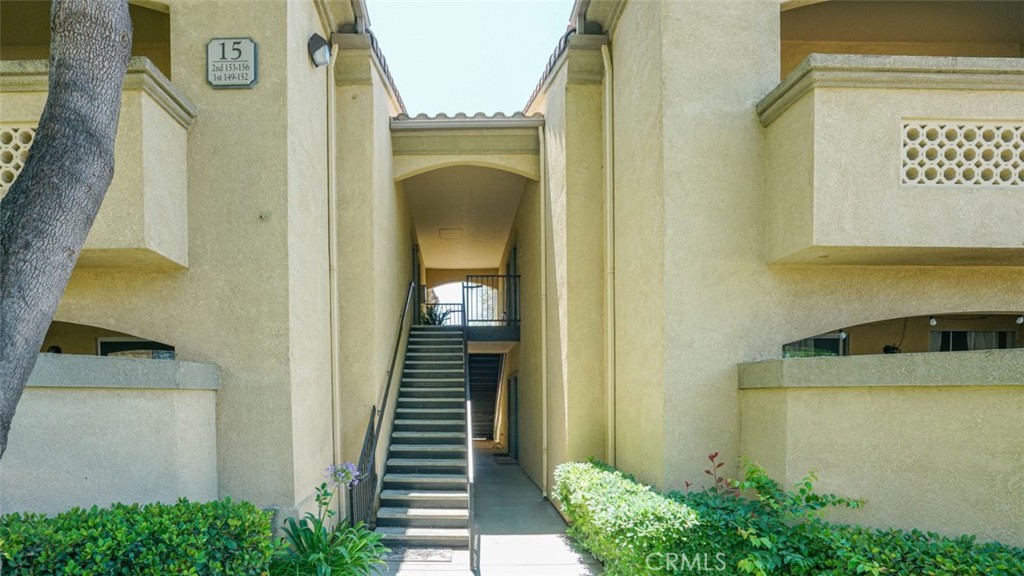 MLS #OC25159060 img 3