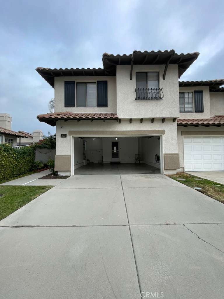 2117 San Antonio