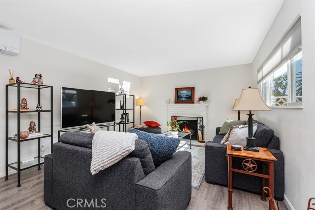 Detail Gallery Image 6 of 32 For 15201 Nottingham, Huntington Beach,  CA 92647 - 3 Beds | 2 Baths