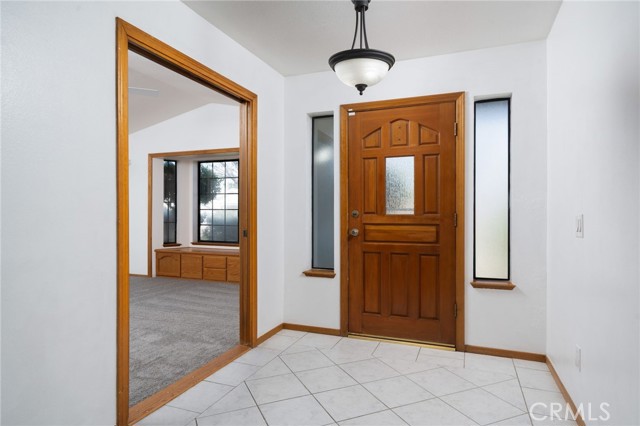 Detail Gallery Image 5 of 48 For 15821 Candlewood, Victorville,  CA 92395 - 3 Beds | 2 Baths