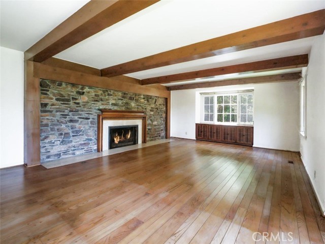 Specious Living room with fireplace
