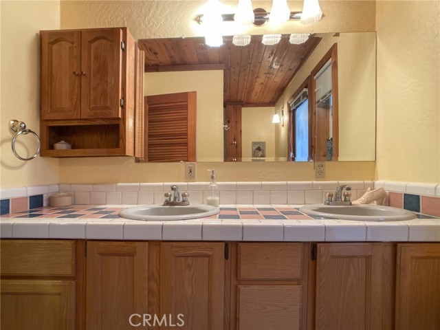 Detail Gallery Image 38 of 65 For 2737 S Old Stage Rd, Mount Shasta,  CA 96067 - 3 Beds | 2/1 Baths