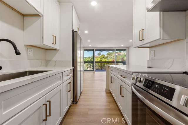 Detail Gallery Image 16 of 52 For 6542 Ocean Crest Dr #D204,  Rancho Palos Verdes,  CA 90275 - 1 Beds | 1 Baths